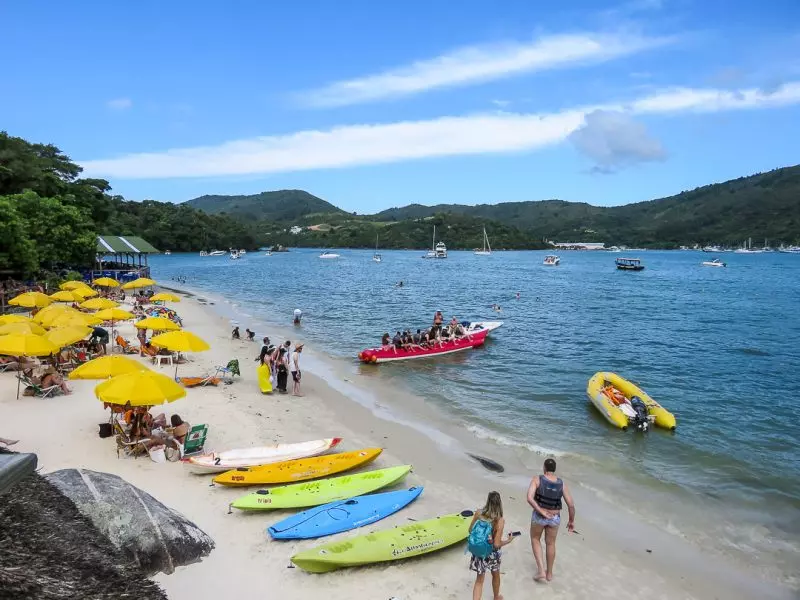 SSI Negócios Imobiliários | Como se divertir na praia em Porto Belo: dicas imperdíveis!